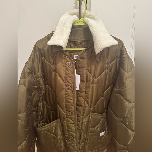 NWT puffer coat - Picture 4 of 7